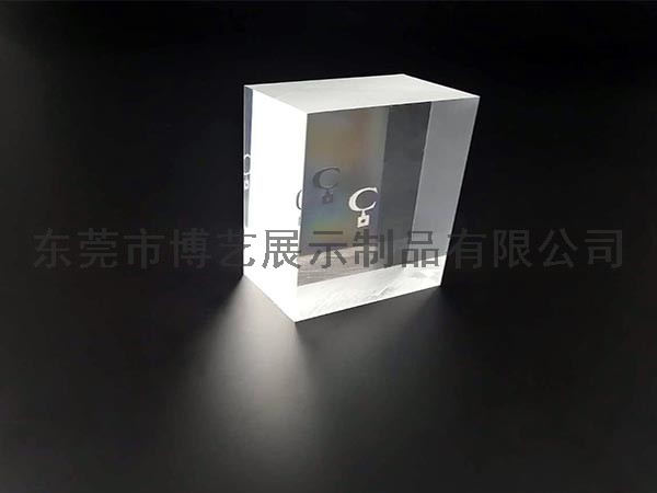 無縫熱壓金屬展示臺(tái) 無縫熱壓金屬展示臺(tái)