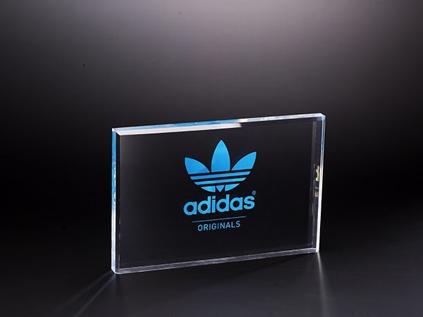 adidas亞克力展示臺